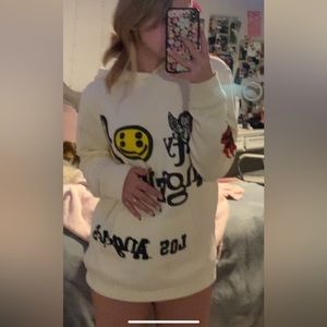 Beige graphic sweatshirt